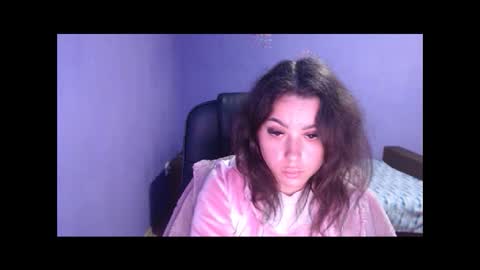 prettyjulliette online show from 01.30.25