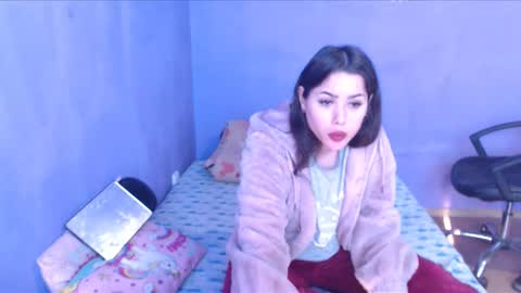 prettyjulliette online show from 02.21.25