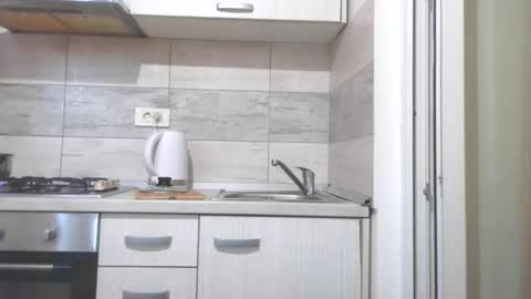 prettyjulliette online show from 01.15.26