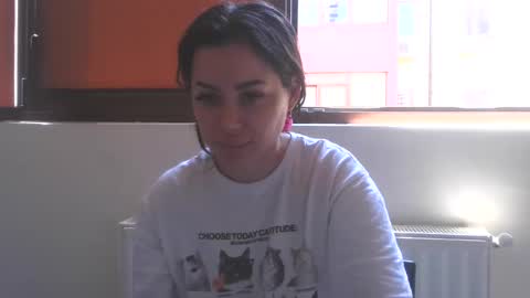 Snapshot of prettyjulliette chatting on 05.05.26 prettyjulliette online show from 05.05.26