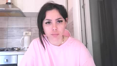 Snapshot of prettyjulliette chatting on 05.20.26 prettyjulliette online show from 05.20.26