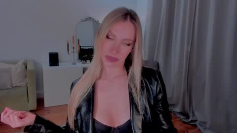 Snapshot of prettyk1ller chatting on 12.07.24 Eva online show from 12.07.24