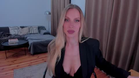 Eva online show from 05.15.26