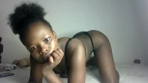 Melly online show from 02.09.25