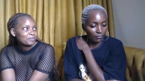 Snapshot of prettyquee chatting on 12.09.24 sasha online show from 12.09.24