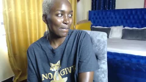 Snapshot of prettyquee chatting on 01.15.25 sasha online show from 01.15.25