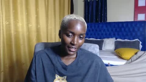 Snapshot of prettyquee chatting on 01.15.25 sasha online show from 01.15.25