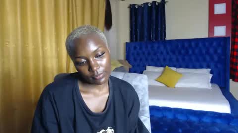 Snapshot of prettyquee chatting on 01.20.25 sasha online show from 01.20.25