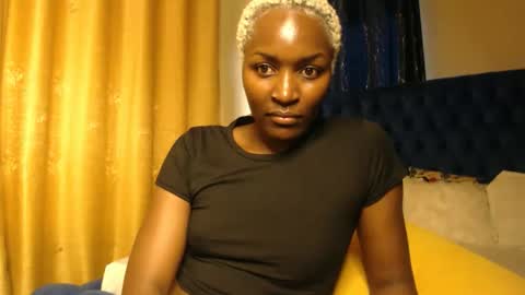 Snapshot of prettyquee chatting on 09.24.25 sasha online show from 09.24.25