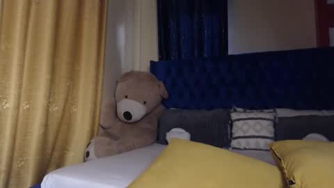 sasha online show from 10.30.25