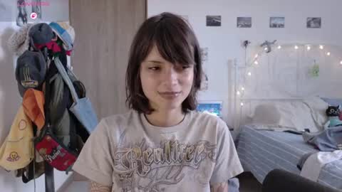 Snapshot of prettyrare chatting on 06.10.26 Juli online show from 06.10.26
