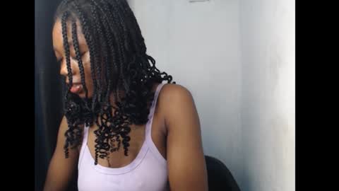 Snapshot of prettysexy6 chatting on 02.14.26 prettysexy6 online show from 02.14.26