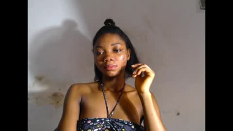 Snapshot of prettysexy6 chatting on 04.18.26 prettysexy6 online show from 04.18.26