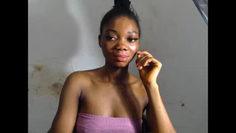 Snapshot of prettysexy6 chatting on 04.24.26 prettysexy6 online show from 04.24.26