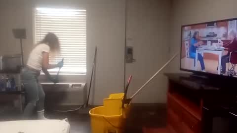 Snapshot of prettytoxic00 chatting on 12.04.24 Arianna Belle online show from 12.04.24