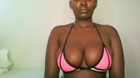 prettyvishy online show from 02.15.25