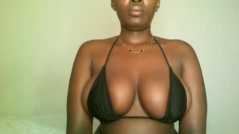 prettyvishy online show from 02.20.25