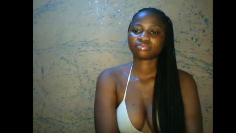 Snapshot of prettyxxpac chatting on 06.17.26 prettyxxpac online show from 06.17.26