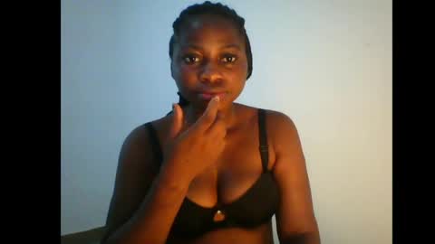 Snapshot of prettyxxpac chatting on 06.21.26 prettyxxpac online show from 06.21.26