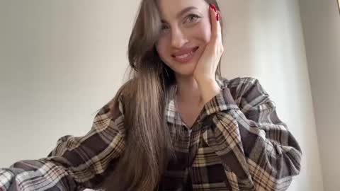 Snapshot of prettyyy_angel chatting on 04.21.26 prettyyy_angel online show from 04.21.26