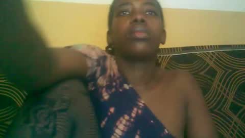 prettyzuzu online show from 10.28.25