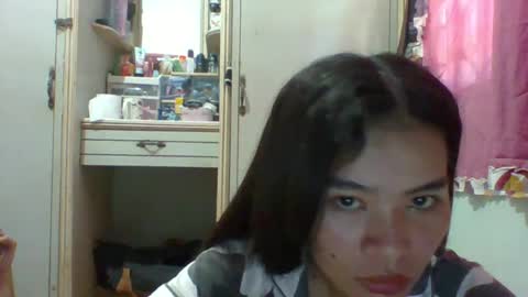 Snapshot of prety784828 chatting on 06.14.26 prety784828 online show from 06.14.26