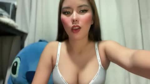 Snapshot of pricelessbeautyxxx chatting on 05.31.26 TINA online show from 05.31.26