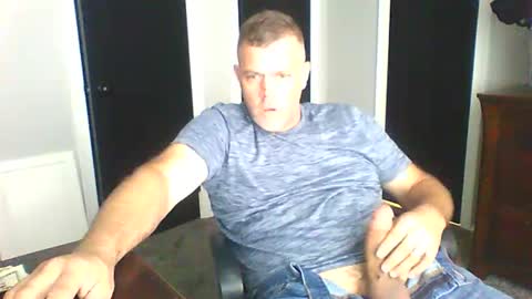 Snapshot of primetimeride chatting on 10.07.25 primetimeride online show from 10.07.25