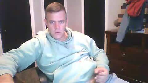 Snapshot of primetimeride chatting on 10.31.25 primetimeride online show from 10.31.25