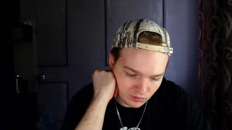 Snapshot of princ4real chatting on 03.04.25 prince online show from 03.04.25