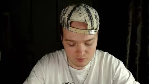 Snapshot of princ4real chatting on 03.06.25 prince online show from 03.06.25