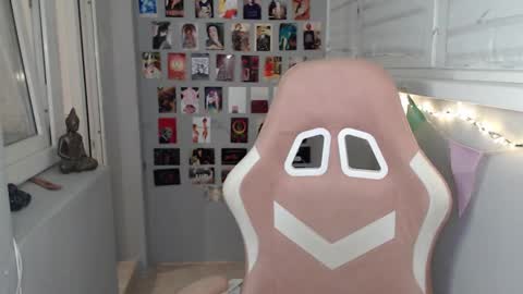 Snapshot of princ4real chatting on 03.08.25 prince online show from 03.08.25