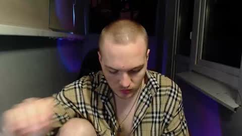 Snapshot of princ4real chatting on 09.26.25 prince online show from 09.26.25