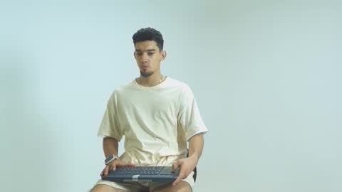 prince_arthur77 online show from 01.14.26