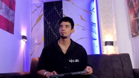 Snapshot of prince_arthur77 chatting on 06.28.26 prince_arthur77 online show from 06.28.26