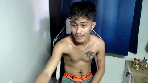 Snapshot of prince_gray69 chatting on 07.17.26 Prince online show from 07.17.26