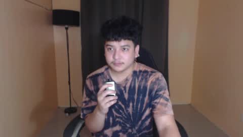 Snapshot of prince_killian chatting on 04.27.26 Killian online show from 04.27.26