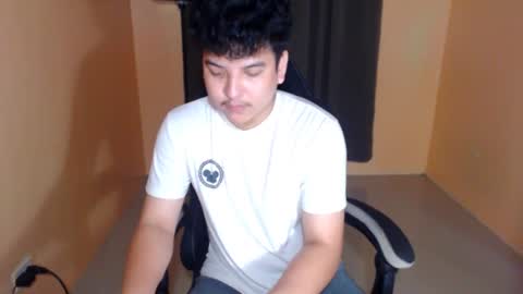 Snapshot of prince_killian chatting on 06.21.26 Killian online show from 06.21.26