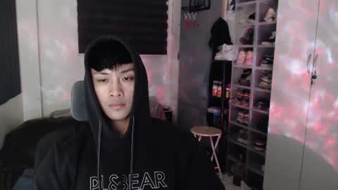 Snapshot of princeadrianx chatting on 06.11.26 Prince Adrian online show from 06.11.26