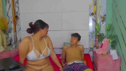 PrincesANDdark online show from 12.19.25