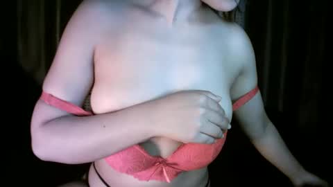 Snapshot of princess916446 chatting on 01.28.25   princess   online show from 01.28.25