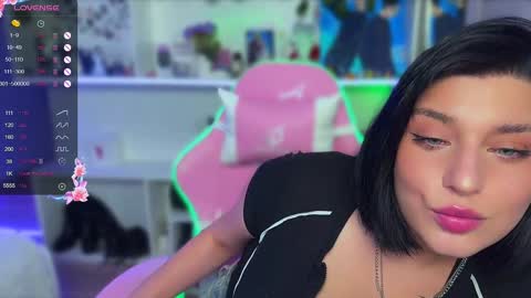 Lina online show from 01.11.25