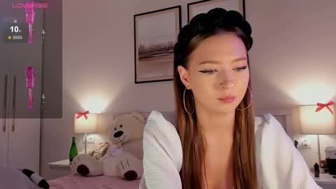 Princess Diana online show from 11.28.25