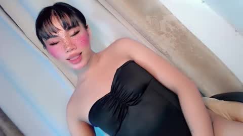 STELLA MAE online show from 11.08.25