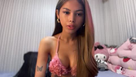 Snapshot of princess_stellaxx chatting on 10.07.25 Estela online show from 10.07.25