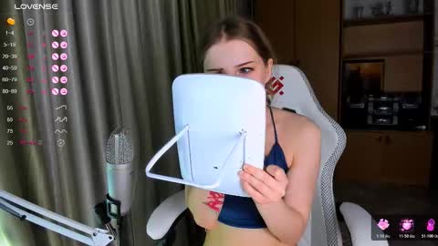 princessaalicc online show from 12.04.25