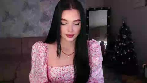 Snapshot of princessamira1 chatting on 12.23.24 princessamira1 online show from 12.23.24
