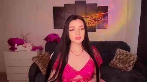 Snapshot of princessamira1 chatting on 02.28.25 princessamira1 online show from 02.28.25