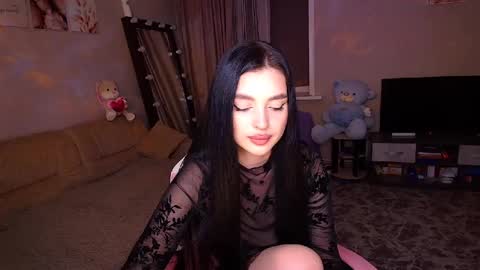 Snapshot of princessamira1 chatting on 09.17.25 princessamira1 online show from 09.17.25