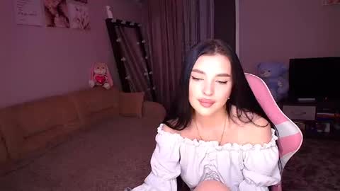 Snapshot of princessamira1 chatting on 09.29.25 princessamira1 online show from 09.29.25